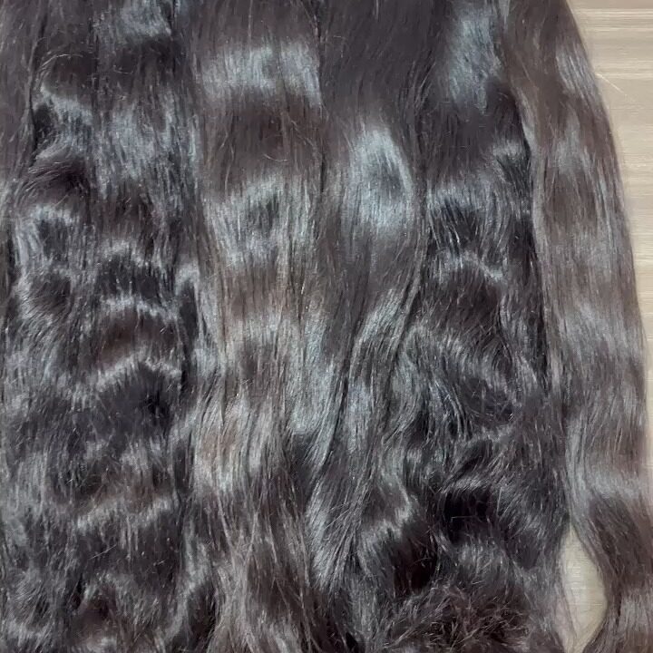 Instagram post from inaturalhair1. This post is in position 4.