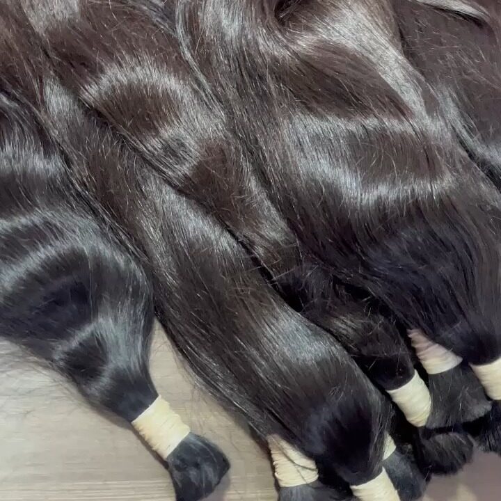 Instagram post from inaturalhair1. This post is in position 3.